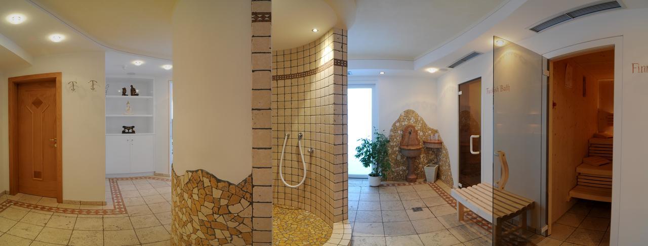Residence Rautal B&B ***S San Vigilio Di Marebbe Eksteriør billede