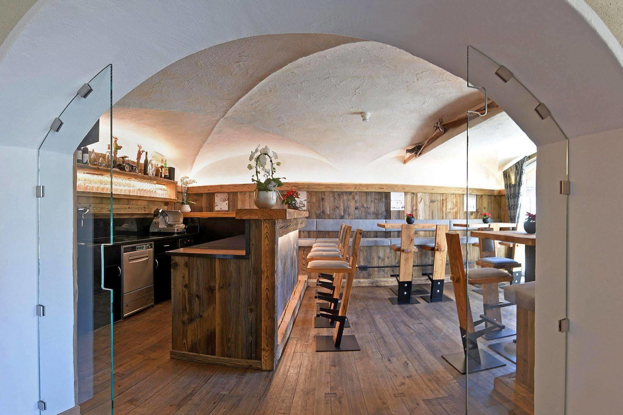 Residence Rautal B&B ***S San Vigilio Di Marebbe Eksteriør billede